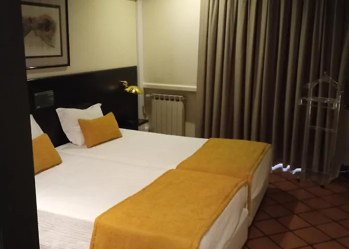 Senhora A Branca Отель Брага