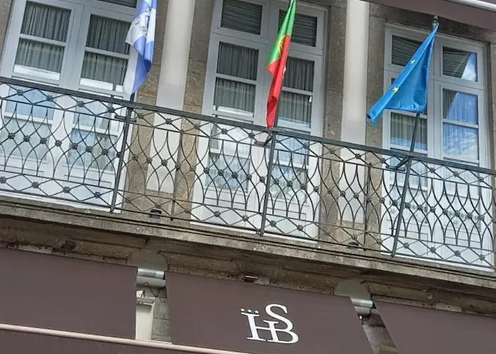 Senhora A Branca Hotel