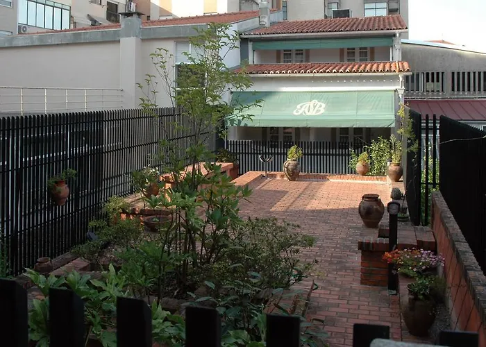 Senhora A Branca 3* Брага